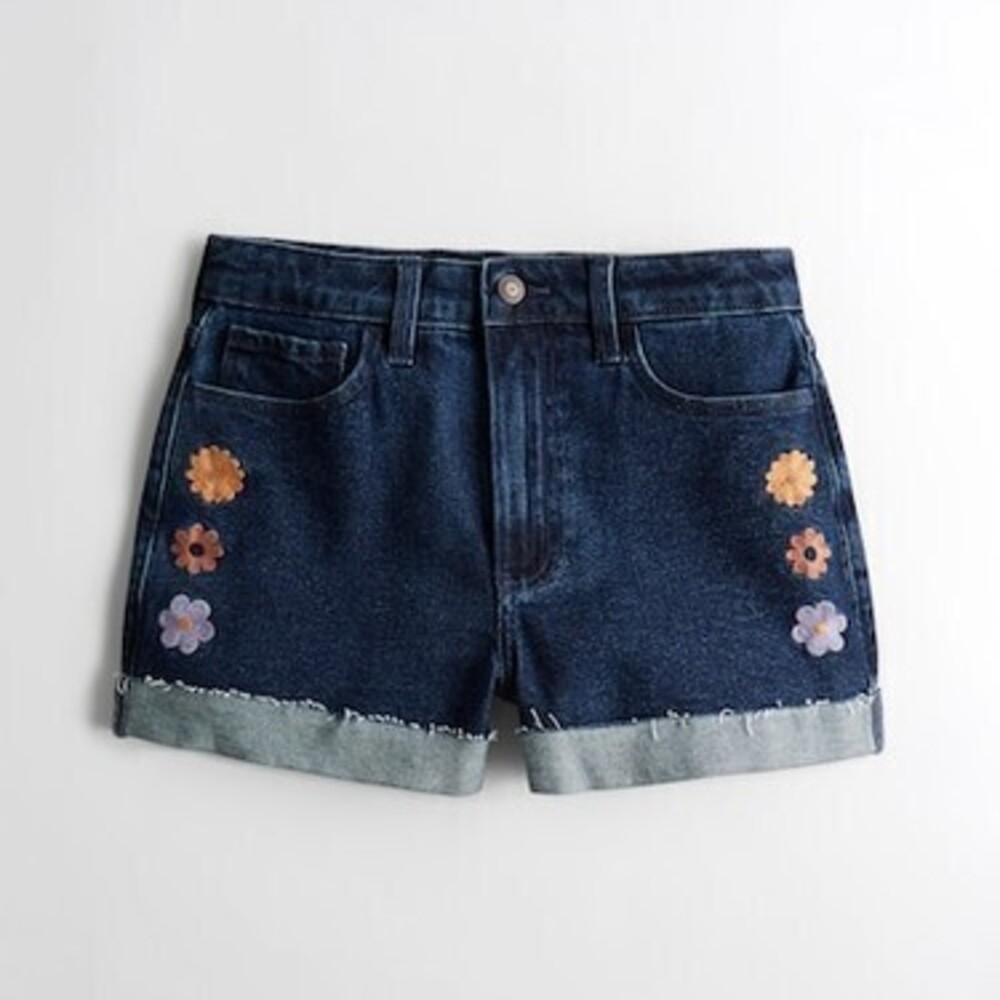 Hollister Ultra High-Rise Dark Wash Embroidered Denim Mom Short